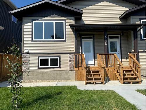 1-5135 53 Street, Lacombe, AB - Outdoor