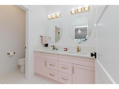 132-27111 Highway 597, Rural Lacombe County, AB - Indoor Photo Showing Bathroom