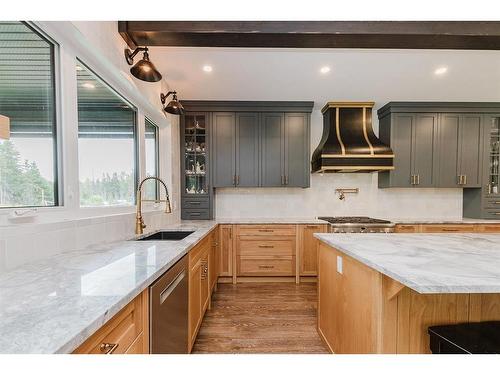 132-27111 Highway 597, Rural Lacombe County, AB - Indoor Photo Showing Kitchen With Upgraded Kitchen