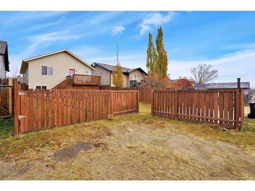 81 Wildrose Drive, Sylvan Lake, AB - Outdoor