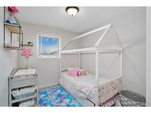 4704 43 Street, Sylvan Lake, AB - Indoor Photo Showing Bedroom