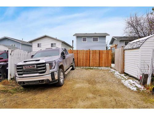 4704 43 Street, Sylvan Lake, AB - Outdoor With Exterior