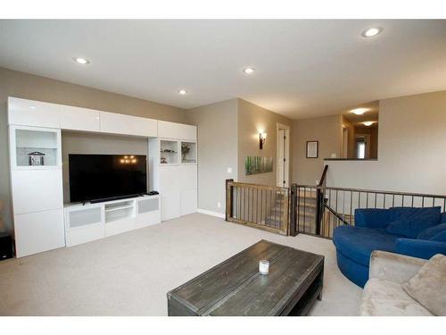 20 Connaught Crescent, Red Deer, AB - Indoor Photo Showing Living Room