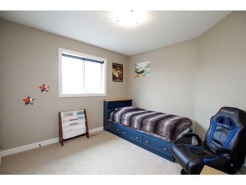 20 Connaught Crescent, Red Deer, AB - Indoor Photo Showing Bedroom