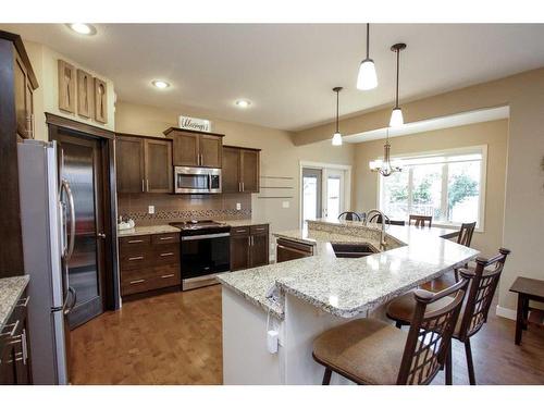 20 Connaught Crescent, Red Deer, AB - Indoor Photo Showing Kitchen With Stainless Steel Kitchen With Upgraded Kitchen