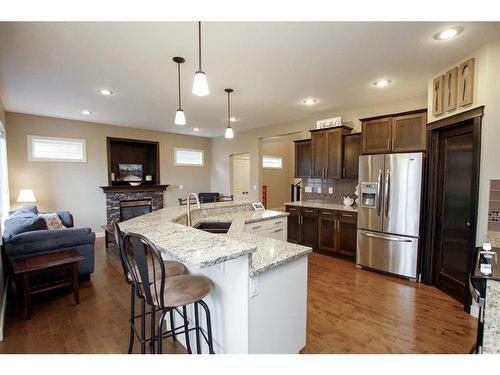 20 Connaught Crescent, Red Deer, AB - Indoor Photo Showing Kitchen With Stainless Steel Kitchen