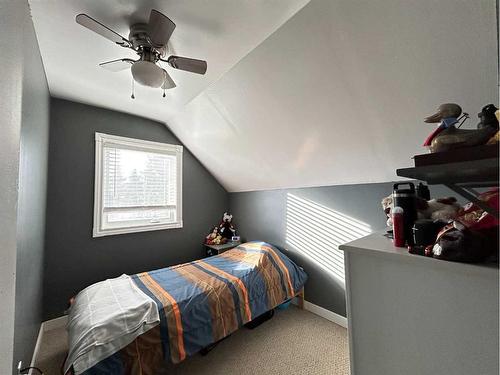 22 Peace Rose Street, Rural Lacombe County, AB - Indoor Photo Showing Bedroom