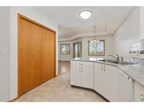 5322 58 Street Close, Camrose, AB - Indoor Photo Showing Kitchen With Double Sink