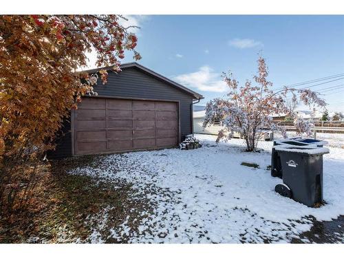 4920 43 Street, Innisfail, AB - Outdoor