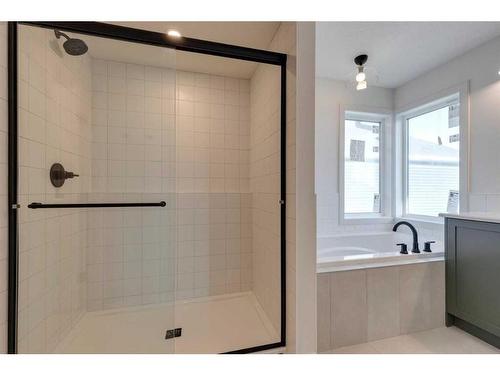 152 Sage Hill Heights Nw, Calgary, AB - Indoor Photo Showing Bathroom