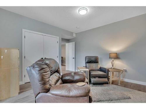 130-50072 205 Range, Rural Camrose County, AB - Indoor Photo Showing Living Room