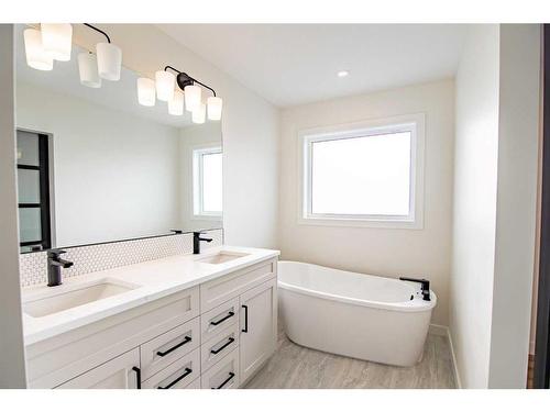 13 Larratt Close, Red Deer, AB - Indoor Photo Showing Bathroom