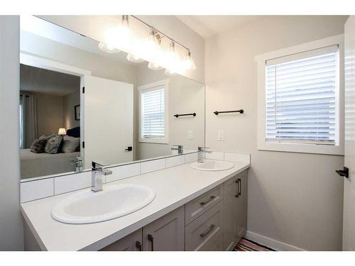 652 Bridgeview Road, Rural Ponoka County, AB - Indoor Photo Showing Bathroom