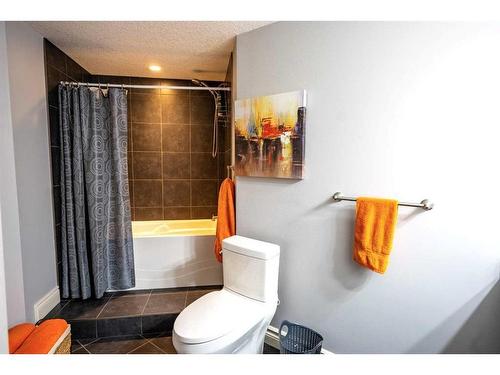 130 Sage Hill Way Nw, Calgary, AB - Indoor Photo Showing Bathroom