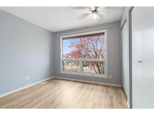 125 Chappel Drive, Red Deer, AB - Indoor Photo Showing Other Room