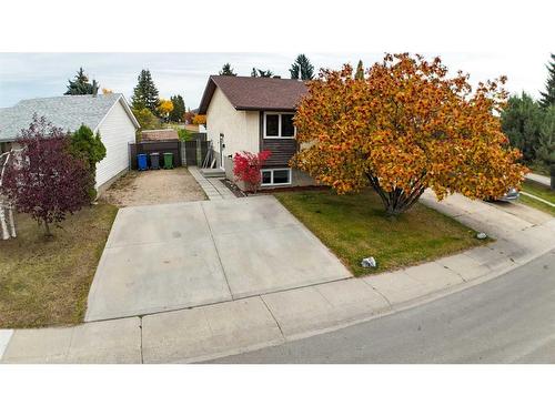 125 Chappel Drive, Red Deer, AB - Outdoor