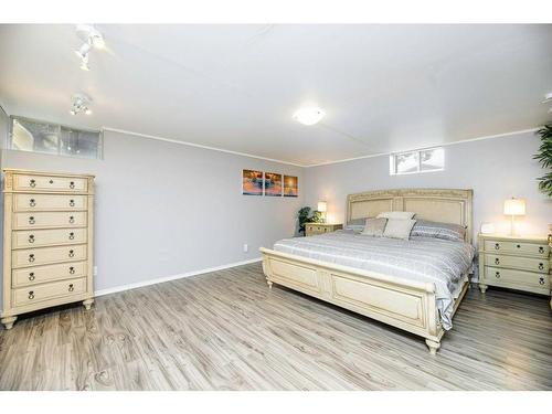 5321 46 Avenue, Rimbey, AB - Indoor Photo Showing Bedroom