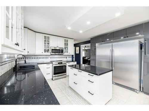 5321 46 Avenue, Rimbey, AB - Indoor Photo Showing Kitchen With Stainless Steel Kitchen With Upgraded Kitchen