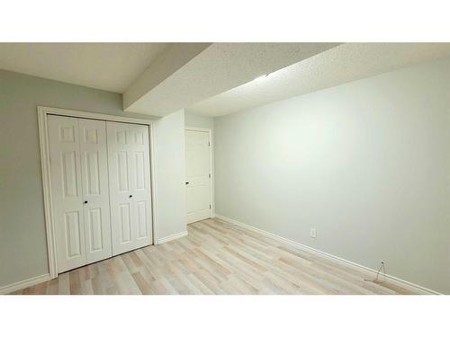 82 Westview Drive, Sylvan Lake, AB - Indoor Photo Showing Other Room