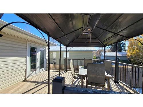 82 Westview Drive, Sylvan Lake, AB - Outdoor With Deck Patio Veranda With Exterior