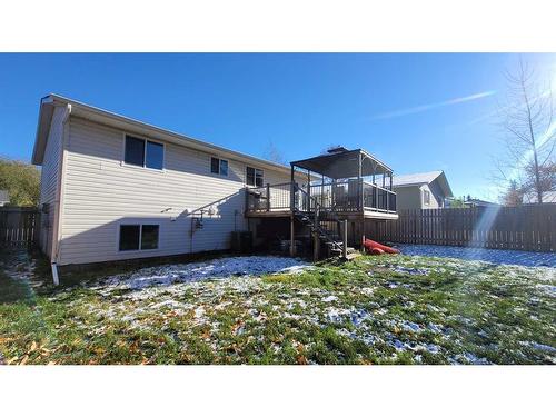 82 Westview Drive, Sylvan Lake, AB - Outdoor With Exterior