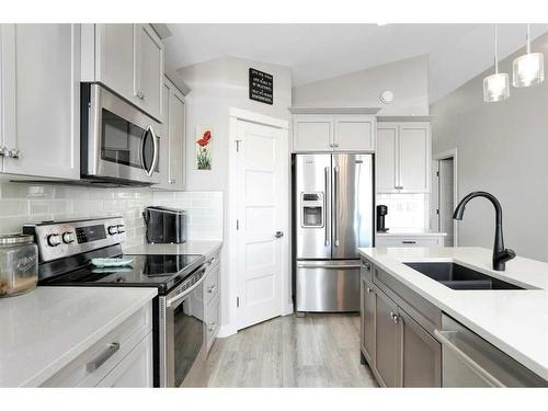 38 Valmont Street, Blackfalds, AB - Indoor Photo Showing Kitchen With Stainless Steel Kitchen With Double Sink With Upgraded Kitchen