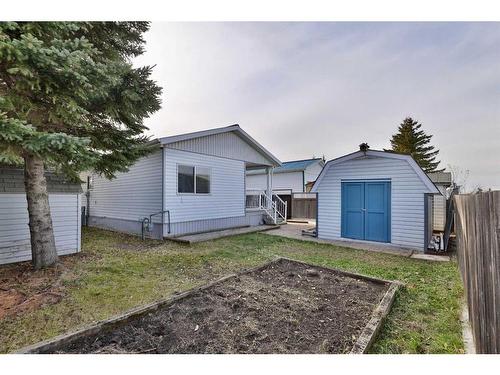 4820 55 Avenue, Camrose, AB - Outdoor With Exterior