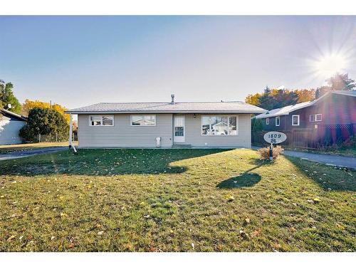 1809 26 Avenue, Delburne, AB - Outdoor