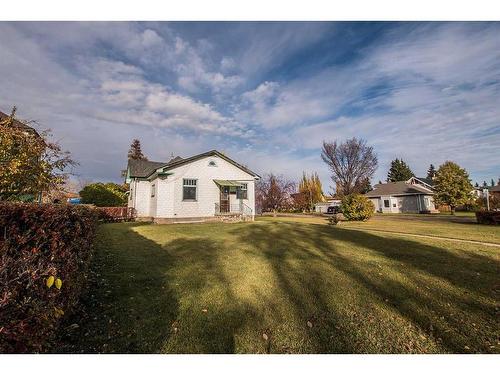 5606 50 Avenue, Lacombe, AB - Outdoor