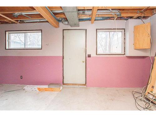 5007 58 Street, Lacombe, AB - Indoor Photo Showing Basement