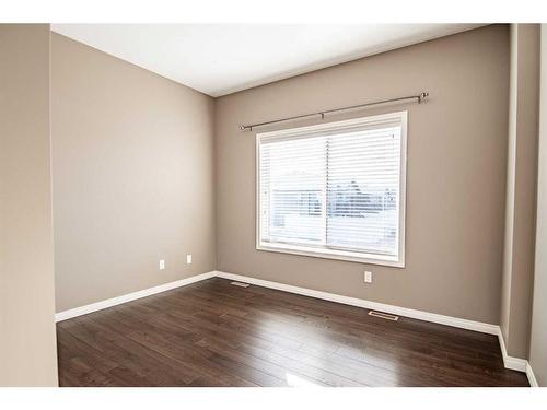 89 Crimson Court, Blackfalds, AB - Indoor Photo Showing Other Room