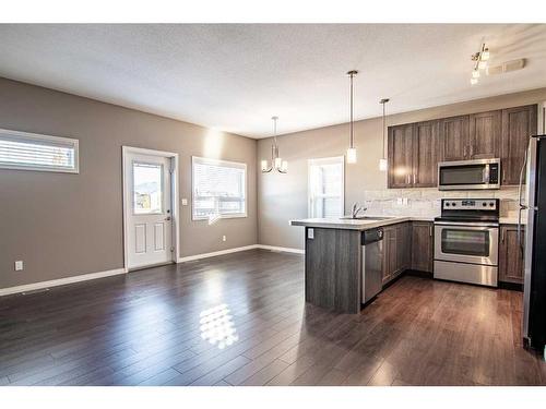 89 Crimson Court, Blackfalds, AB - Indoor Photo Showing Kitchen With Stainless Steel Kitchen