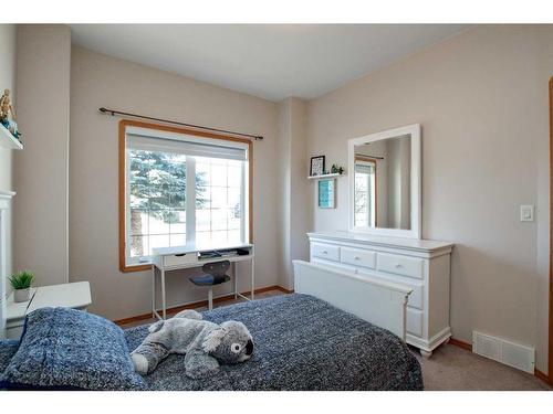 112 Archibald Crescent, Red Deer, AB - Indoor Photo Showing Bedroom