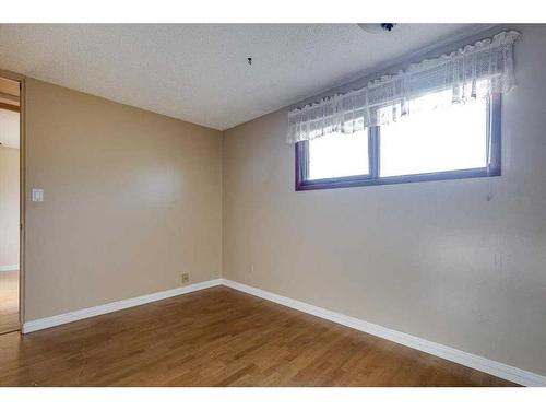 5741 35 Street, Red Deer, AB - Indoor Photo Showing Other Room