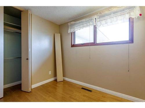 5741 35 Street, Red Deer, AB - Indoor Photo Showing Other Room