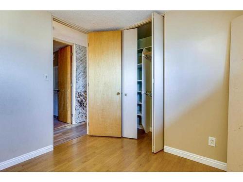 5741 35 Street, Red Deer, AB - Indoor Photo Showing Other Room