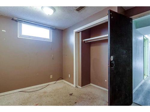 5741 35 Street, Red Deer, AB - Indoor Photo Showing Other Room