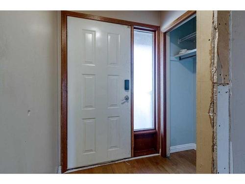 5741 35 Street, Red Deer, AB - Indoor Photo Showing Other Room