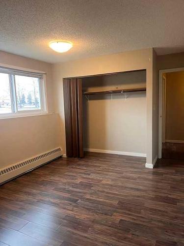 102-49 Bennett Street, Red Deer, AB - Indoor Photo Showing Other Room