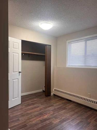 102-49 Bennett Street, Red Deer, AB - Indoor Photo Showing Other Room