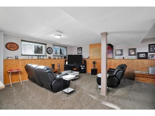 5608 56A Avenue, Rocky Mountain House, AB - Indoor