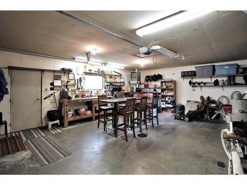 5608 56A Avenue, Rocky Mountain House, AB - Indoor Photo Showing Garage