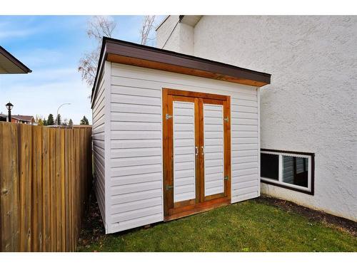 5608 56A Avenue, Rocky Mountain House, AB - Outdoor With Exterior