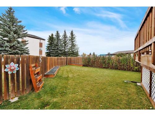 5608 56A Avenue, Rocky Mountain House, AB - Outdoor