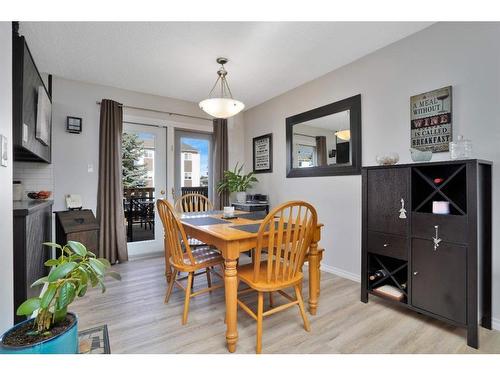 5608 56A Avenue, Rocky Mountain House, AB - Indoor Photo Showing Dining Room