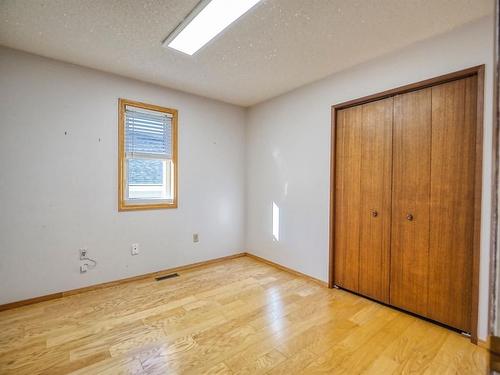 815 8 Street North, Three Hills, AB - Indoor Photo Showing Other Room