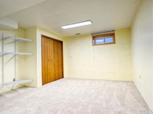 815 8 Street North, Three Hills, AB - Indoor Photo Showing Basement