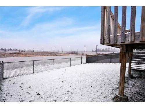 656 Robinson Avenue, Penhold, AB - Outdoor