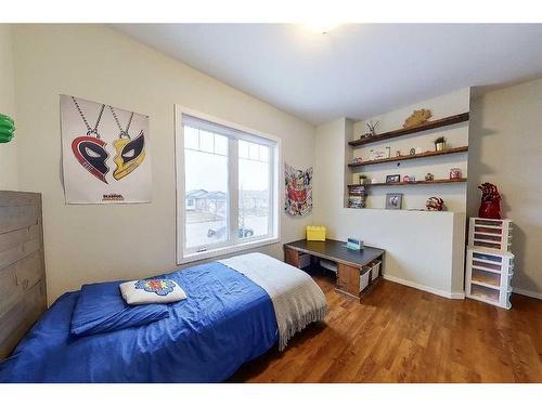 4709 Westbrooke Road, Blackfalds, AB - Indoor Photo Showing Bedroom