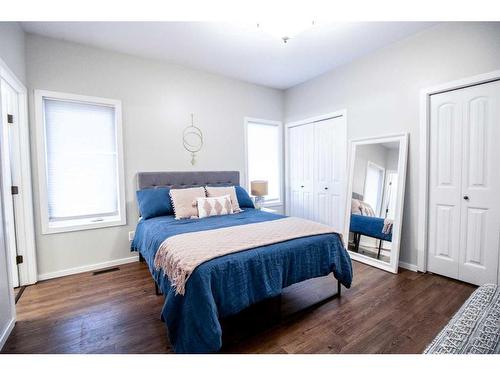 4709 Westbrooke Road, Blackfalds, AB - Indoor Photo Showing Bedroom